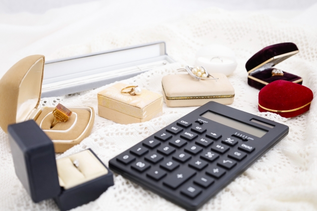 遺品整理と形見分けの関係