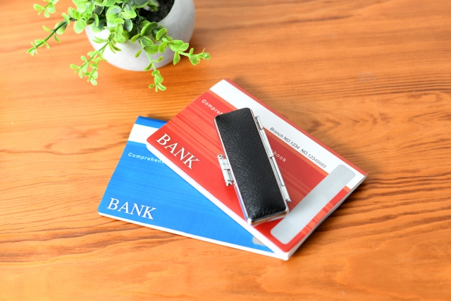 遺品整理に必要な各種手続き一覧（銀行・保険・年金など）